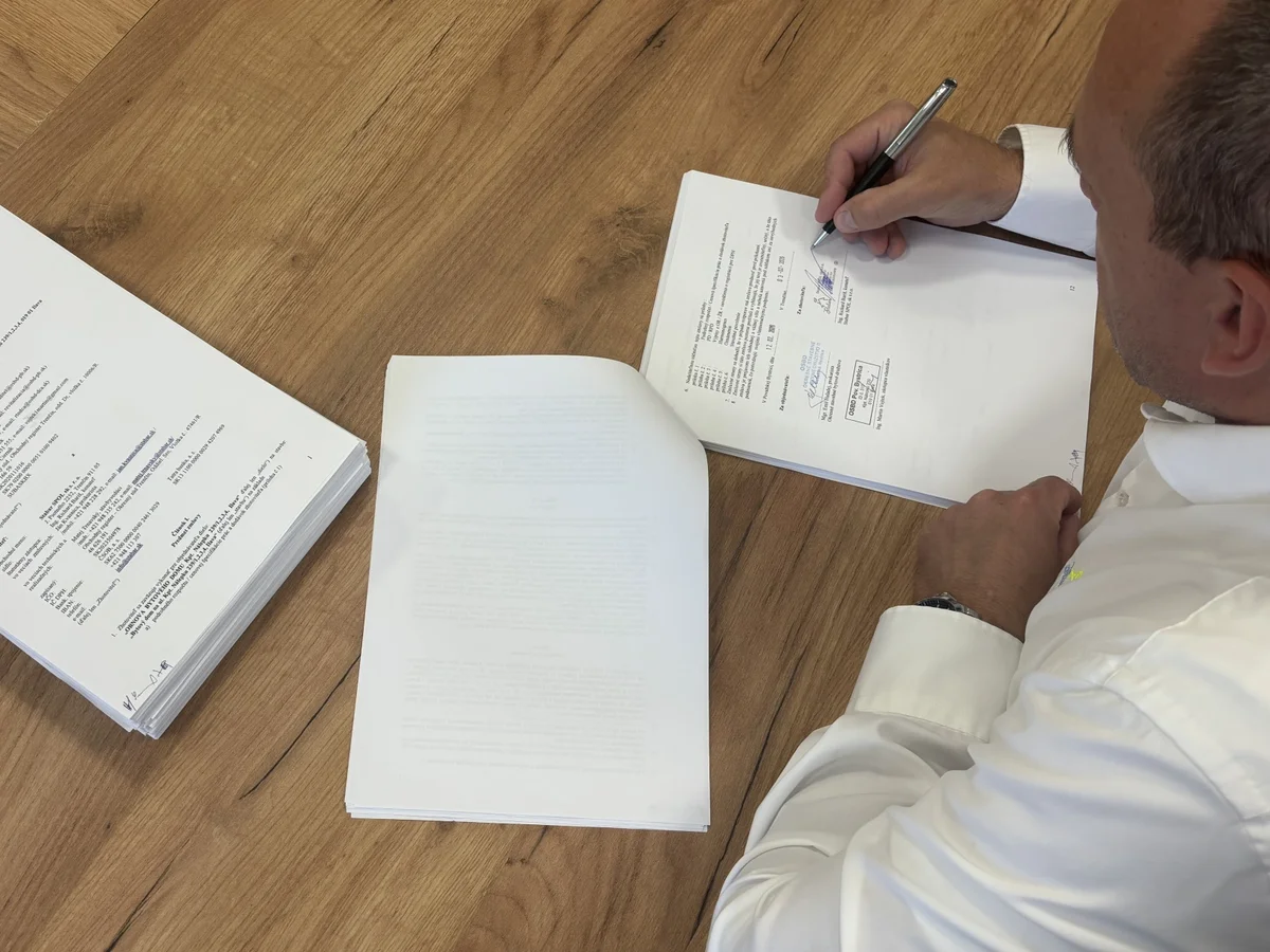 Podpis realizačného projektu a zmluvných podkladov v sídle Stabar