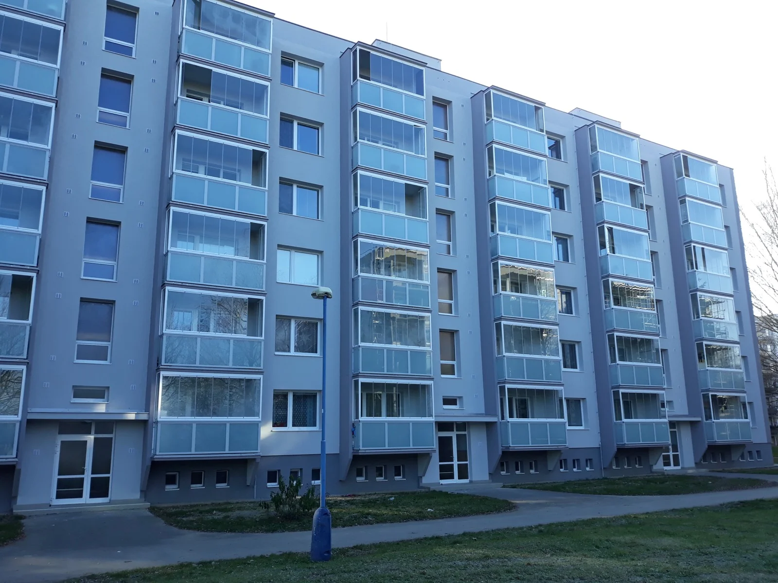 Centrum I 35 Dubnica nad Váhom, bytový dom po obnove