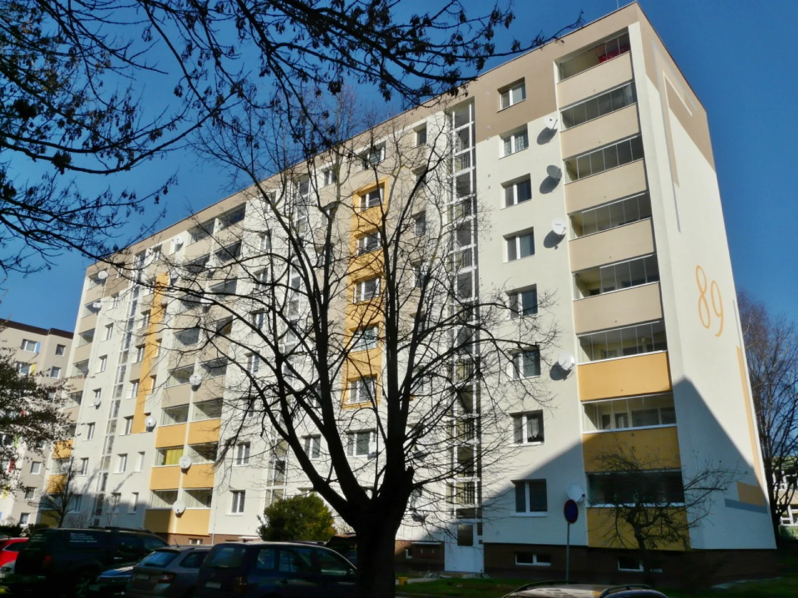 Centrum II 89 Dubnica nad Váhom, bytový dom po obnove