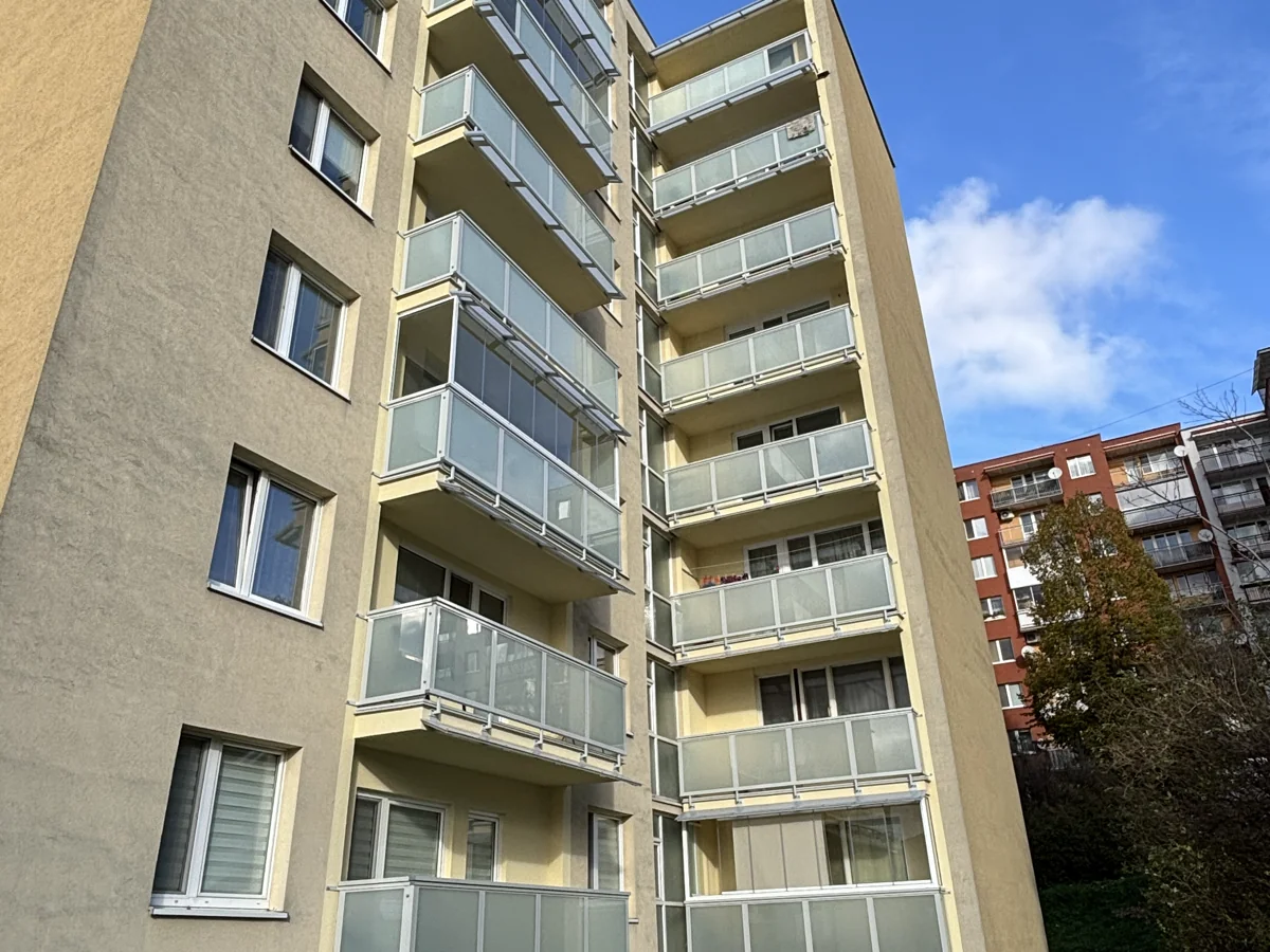 Gen. Svobodu 2751 Trenčín, bočný pohľad