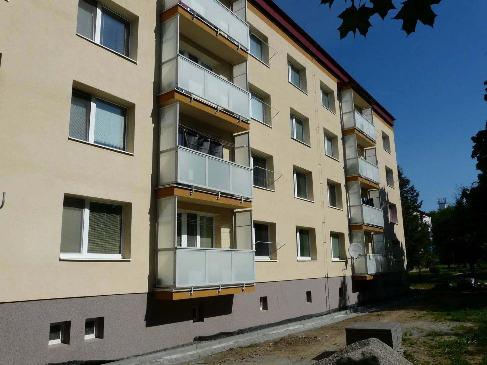 Pod Kaštielom 642 Dubnica nad Váhom, bočný pohľad